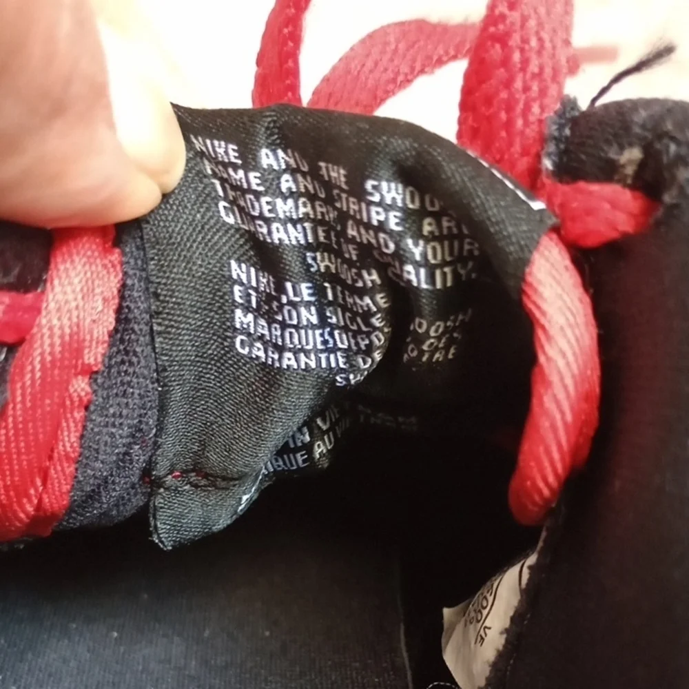Nike AIR Red and Black Women's Lace-Up Athletic‎ Sneakers